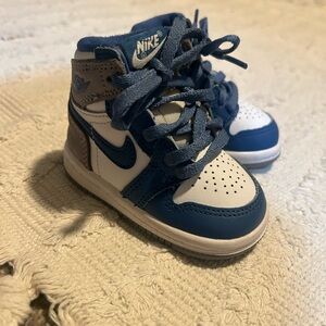 Nike Hightop - size 3c
